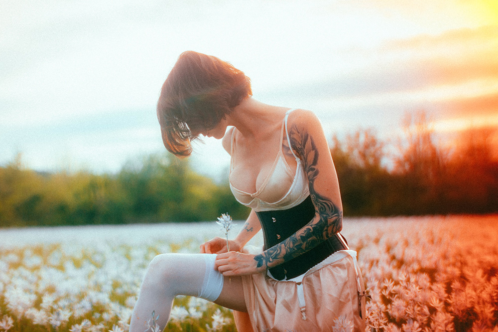 【P724】Ryan McKinnon – Warm When I’m Not 温暖人像预设含摄影作品102P